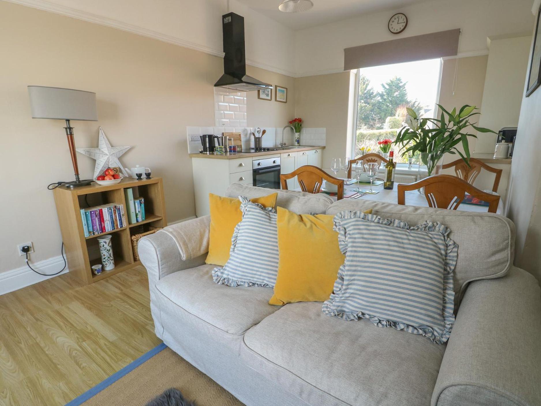 Rhos Retreat No 7 Apartment Exterior photo